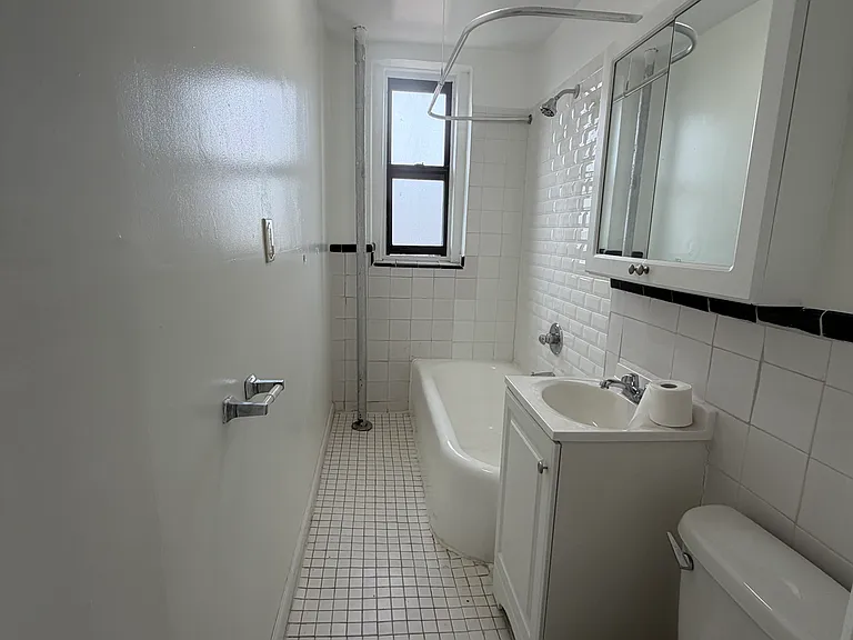1075 Edison Ave #2 — Photo 10