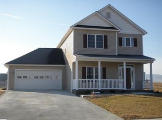 15 Slate Dr, Stuarts Draft, VA 24477