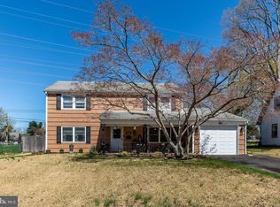 91 Messenger Ln, Willingboro, NJ 08046