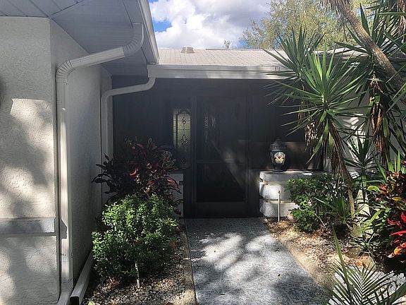 2nd image of 1615 Laughton Pl