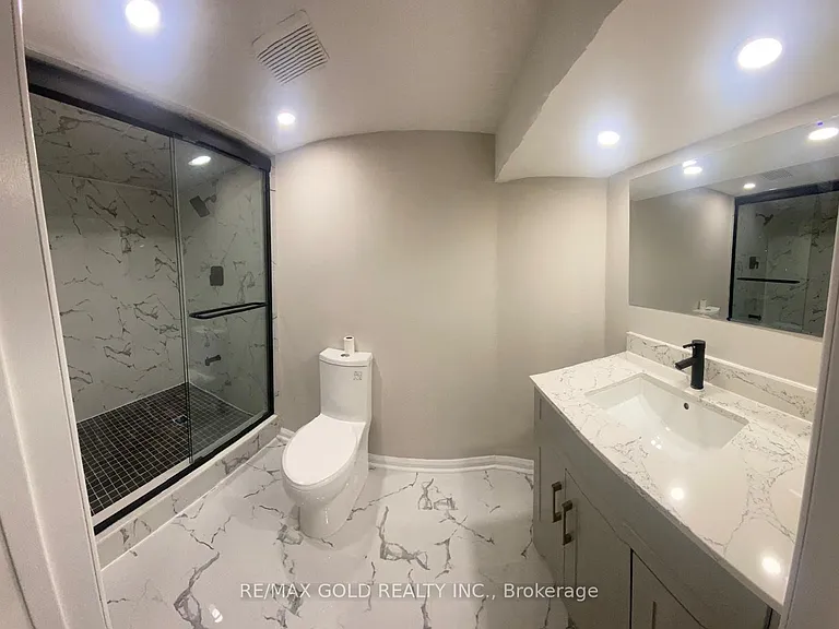 55 Hamilton St — Photo 16