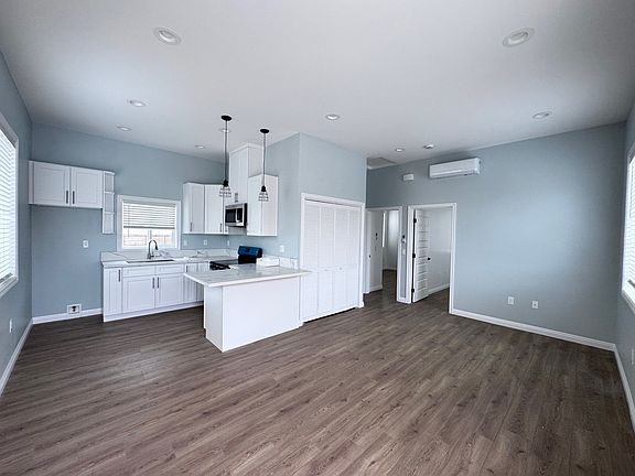 2nd image of 613 N Moore Ave #A