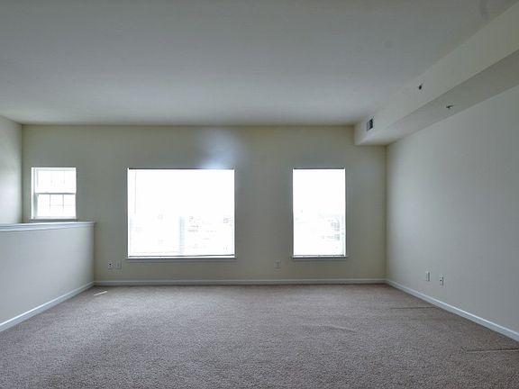 5th image of 14 Malvern Ln APT 3