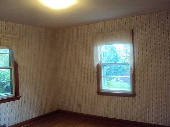 5th image of 1198 Nelson Dr