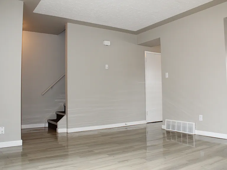 12235 129a St NW — Photo 24