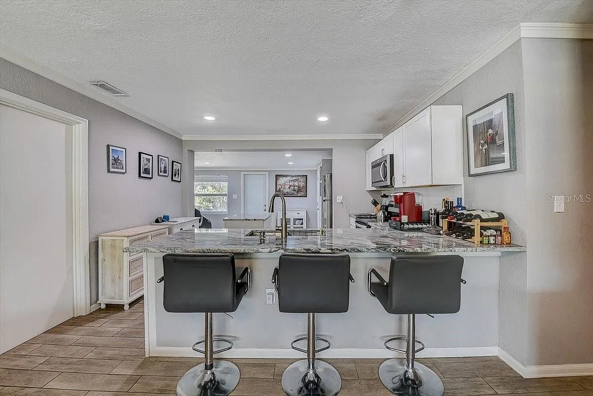 2 bed, 920 sqft, $2,090 — Photo 4
