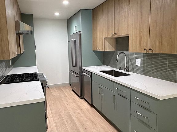 2nd image of 1411 N Fuller Ave APT 102