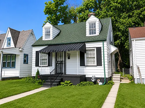 19315 Carrie St Photo 1