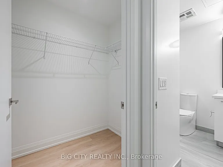 36 Brentcliffe Rd #M04 — Photo 16