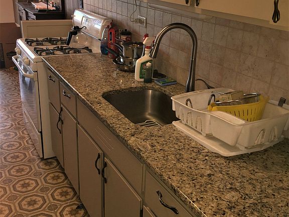 3rd image of 2932 W 5th St APT 11G