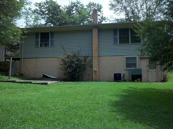 2nd image of 418 Crystal Dr