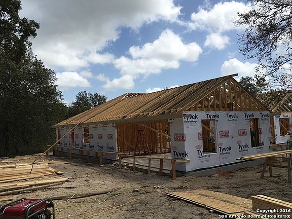 3rd image of 225 Wood Valley Dr
