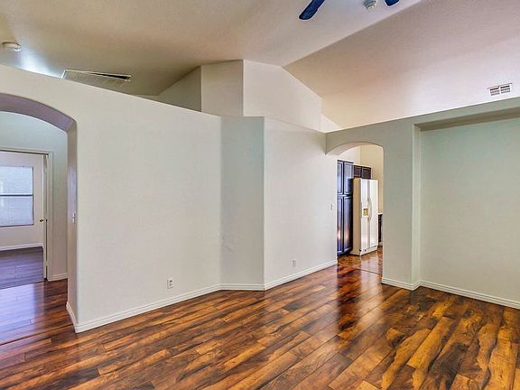4th image of 6643 Fallona Ave