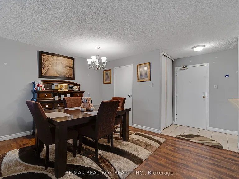 25 Trailwood Dr #2403 — Photo 8