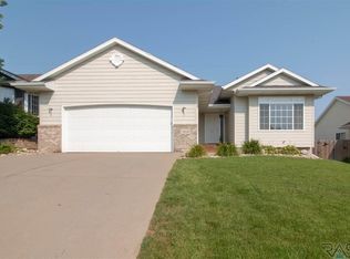 4616 S Galway Ave, Sioux Falls, SD 57106
