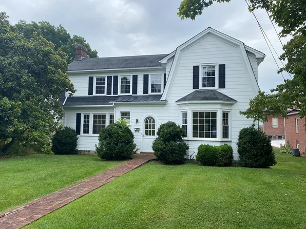 110 E Valley St, Abingdon, VA 24210