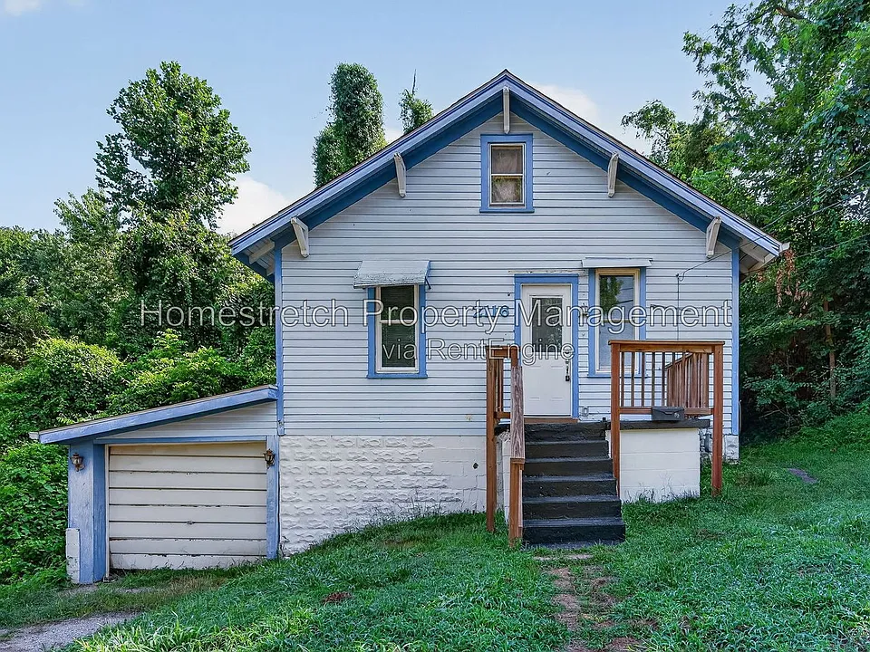 2116 Mills Ave