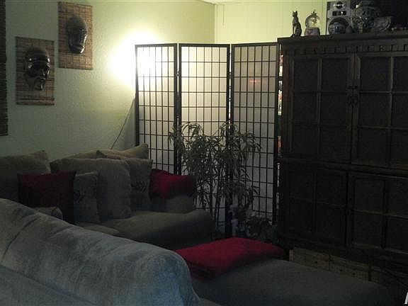 3rd image of 5829 42nd St