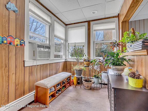 4th image of 14 Bergen Ave