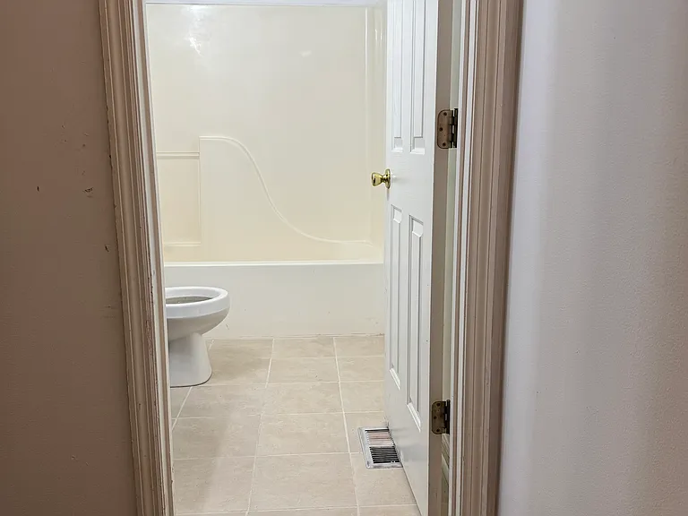 1003 Whipporwill Dr #C — Photo 11