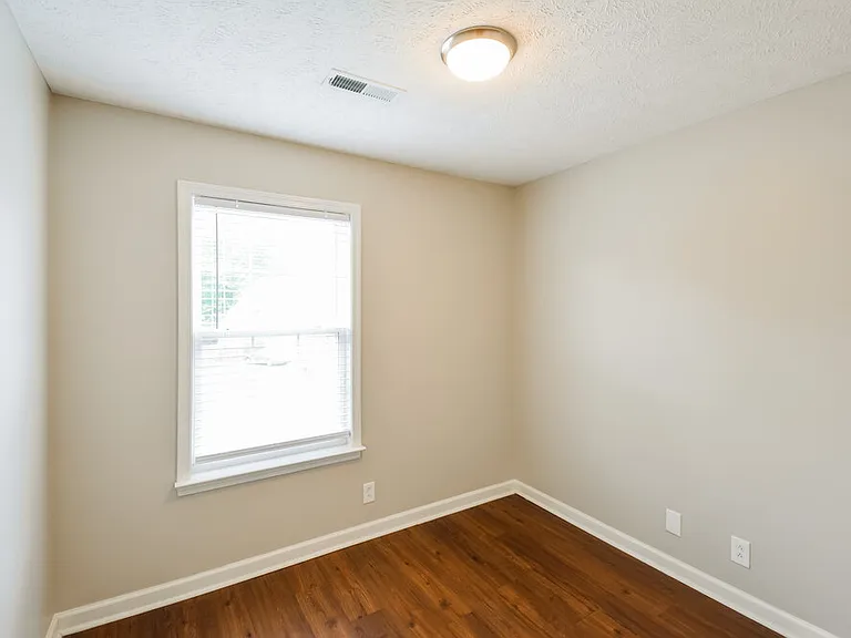 915 Buckhaven Dr — Photo 11