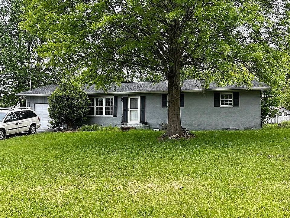 2nd image of 379 Wexford Ln