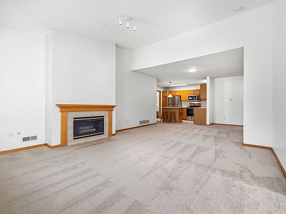 3rd image of 10500 Meredith Dr APT 6