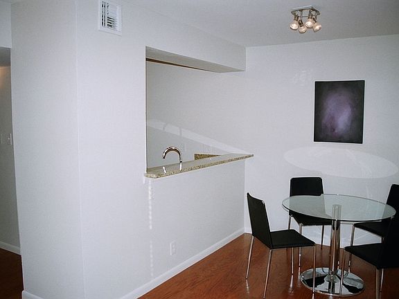 Dining/Kitchen