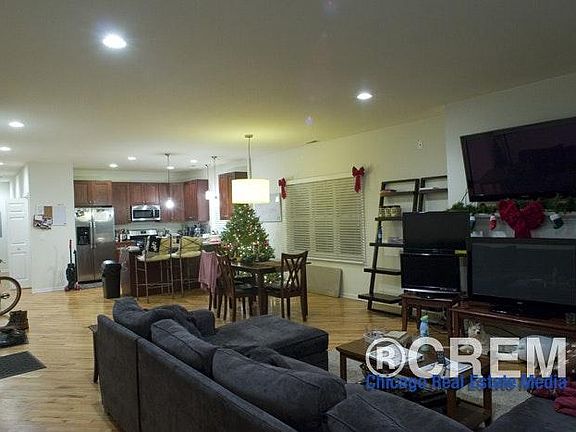 5th image of 1620 W Estes Ave APT 1S