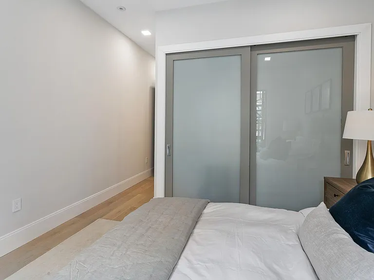 1819 Vernon St NW #3 — Photo 6