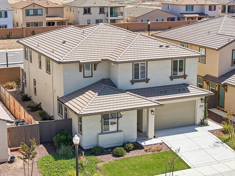 1st image of 3912 Azul Way