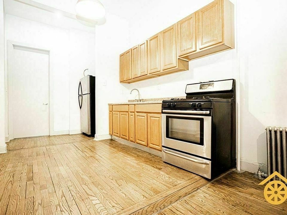 1st image of 350 Melrose St #1S