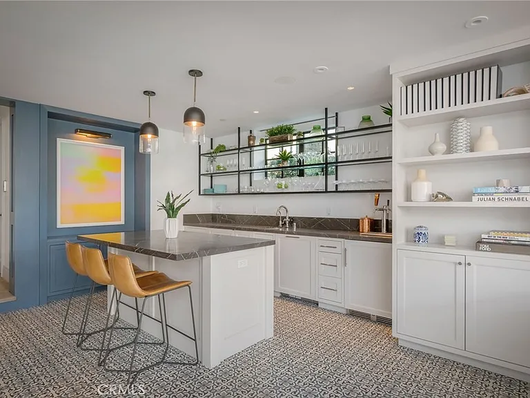 2903 Manhattan Ave — Photo 31
