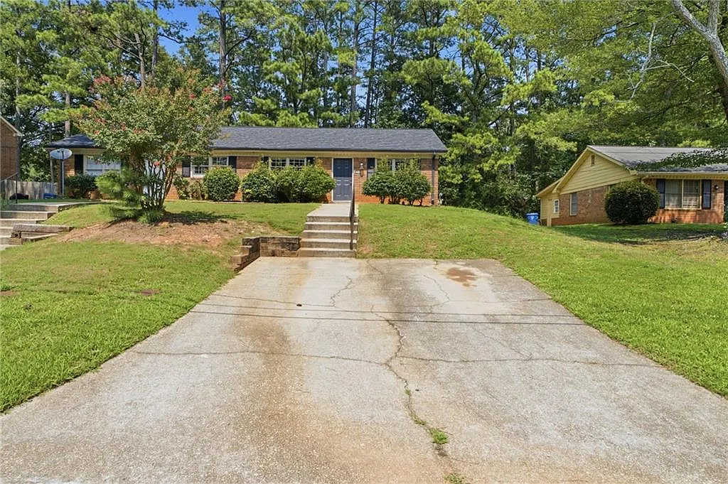 2 bed, 1.0 bath, 870 sqft, $1,450 — Photo 3