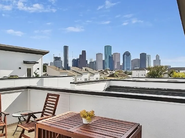 1814 Bingham St — Photo 28