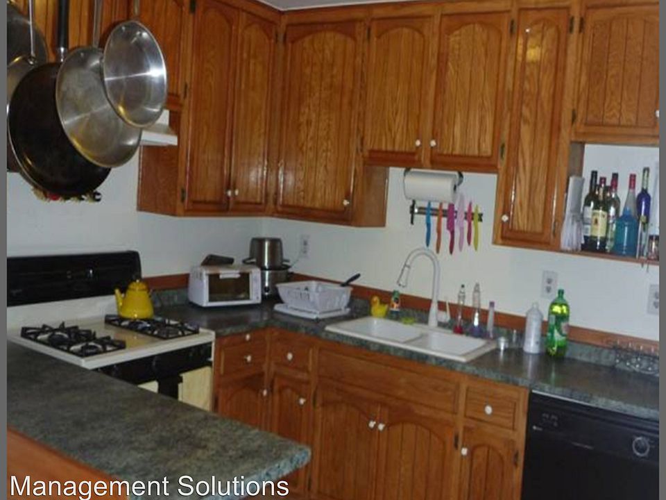 1st image of 3122 Howard Ave