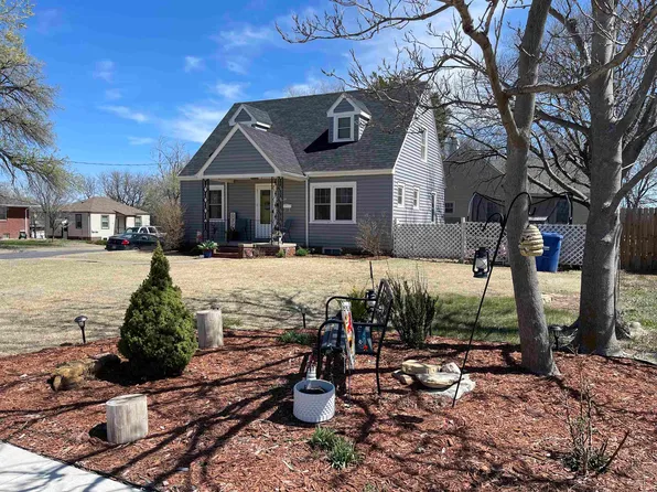 1804 Elm St, Hays, KS 67601