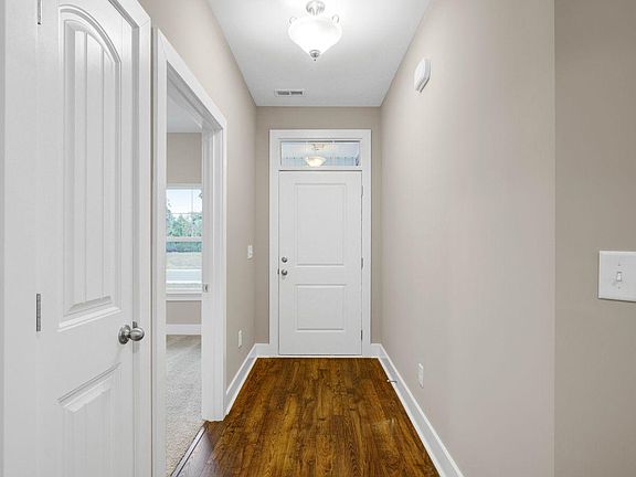 444 Shaftesbury Place-03 Compressed