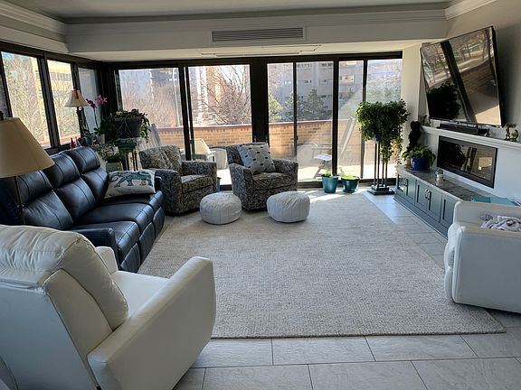 4th image of 207 5th Ave SW APT 106