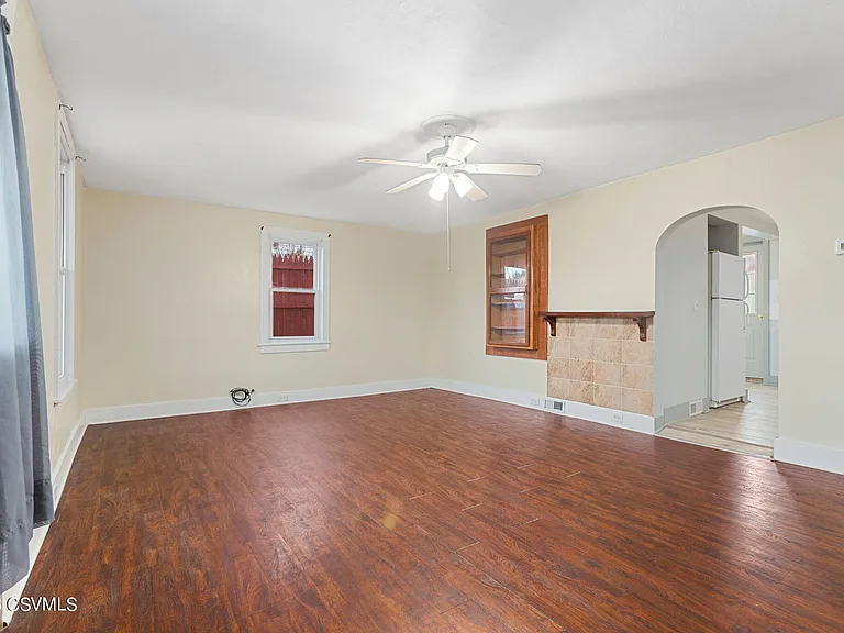 222 N 2nd St — Photo 7