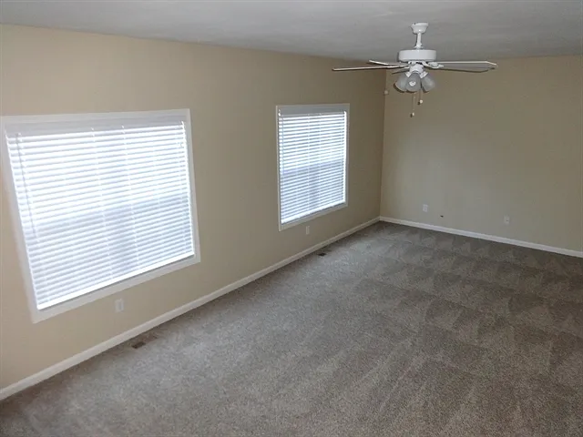 5966 Tate Dr — Photo 6
