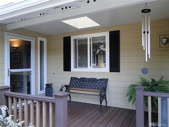 2nd image of 6823 Husky Way SE