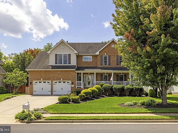 2nd image of 136 Travis Ct