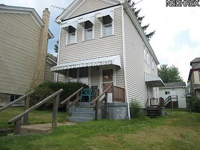 1st image of 830 Cadmus St