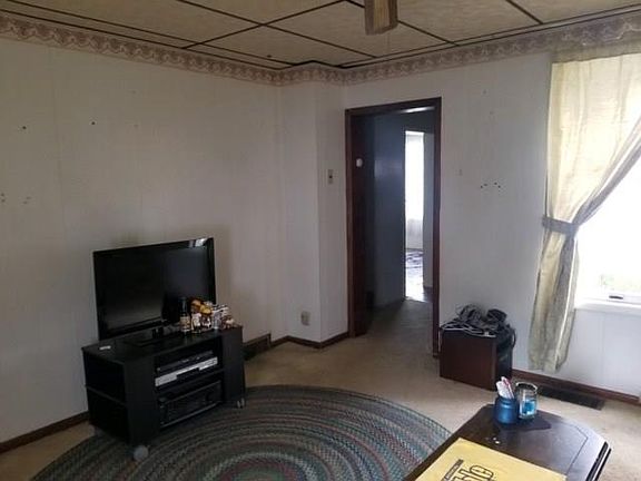 4th image of 88 Johnson Ave