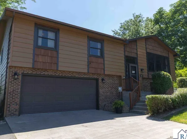 207 Maple Ave SW, Elysian, MN 56028