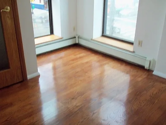 Rented by Picture Realty Inc. | media 28