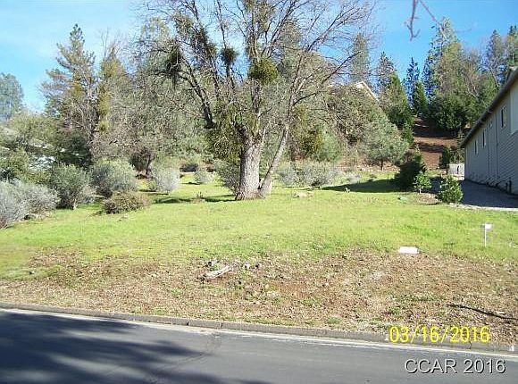 1st image of 853 Dogwood Dr