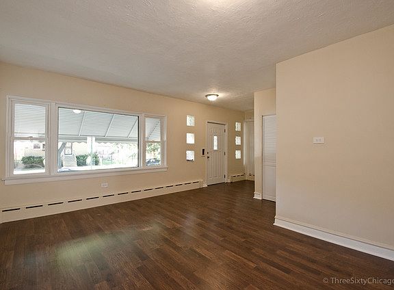 5th image of 2217 N Nagle Ave