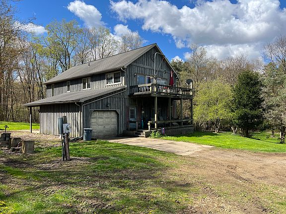 2nd image of 360 Pine Ridge Dr